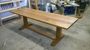 kloostertafel van massief eikenhout